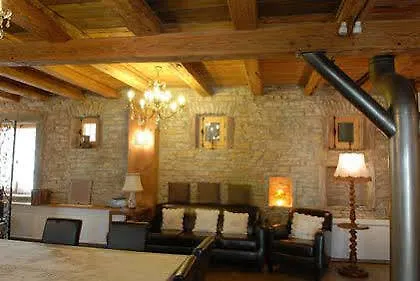 La Cour De Lise