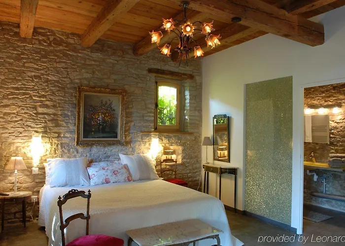 La Cour De Lise Hotel